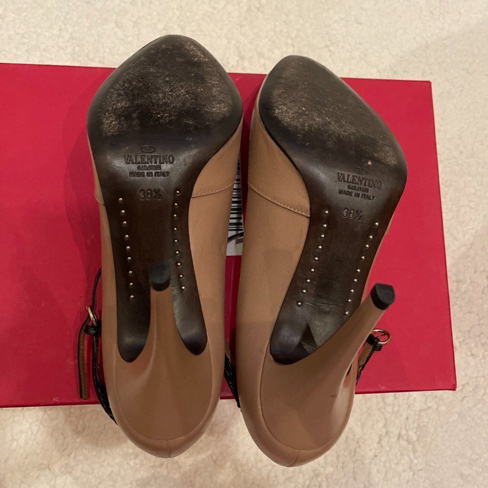 Valentino Ocre heel - Picture 4 of 9